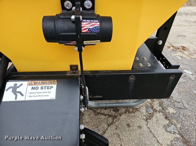 image for item DR5981 2018 SnowEx Vee Pro 6000  spreader