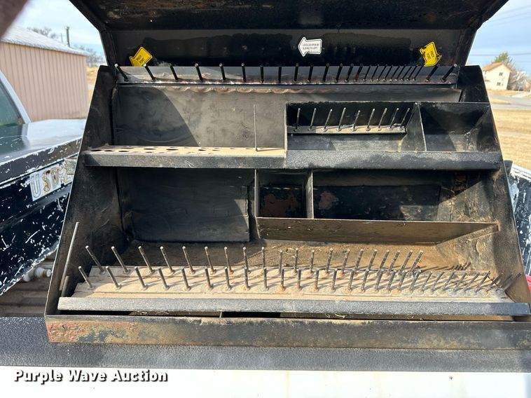 image for item EK9888 2004 Chevrolet Silverado 1500  pickup truck