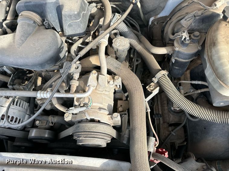 image for item EK9888 2004 Chevrolet Silverado 1500  pickup truck