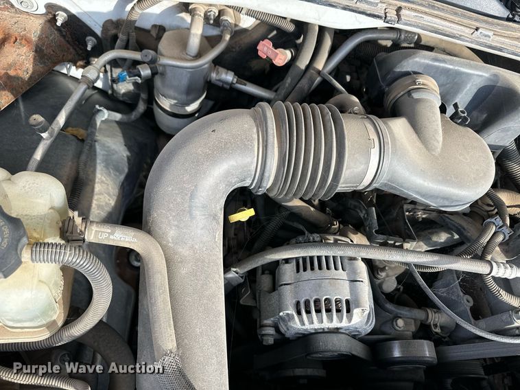 image for item EK9888 2004 Chevrolet Silverado 1500  pickup truck