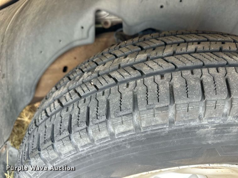 image for item EK9888 2004 Chevrolet Silverado 1500  pickup truck