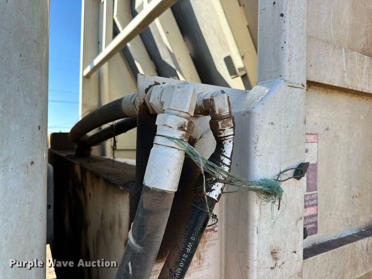 image for item IB9283 2012 Freightliner Business Class M2 106  refuse truck