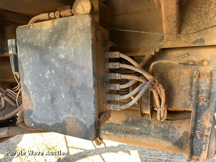 image for item IB9283 2012 Freightliner Business Class M2 106  refuse truck