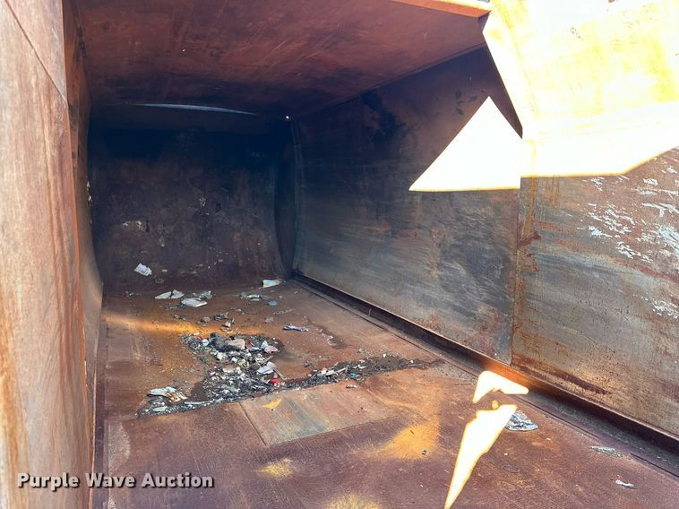 image for item IB9283 2012 Freightliner Business Class M2 106  refuse truck