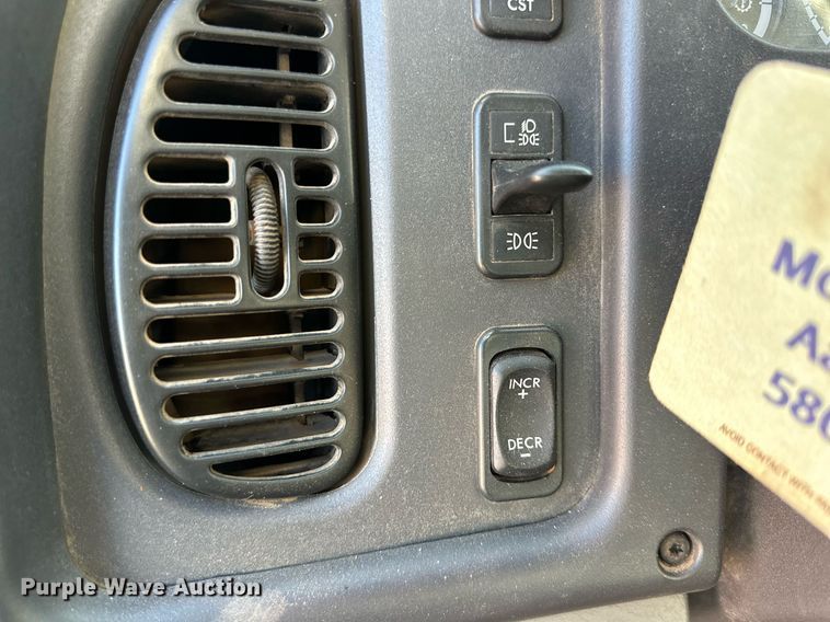 image for item IB9283 2012 Freightliner Business Class M2 106  refuse truck