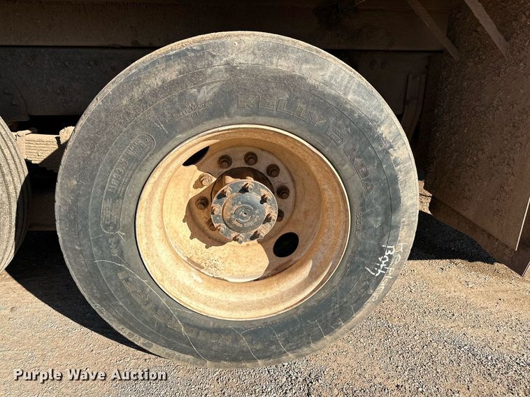 image for item IB9283 2012 Freightliner Business Class M2 106  refuse truck