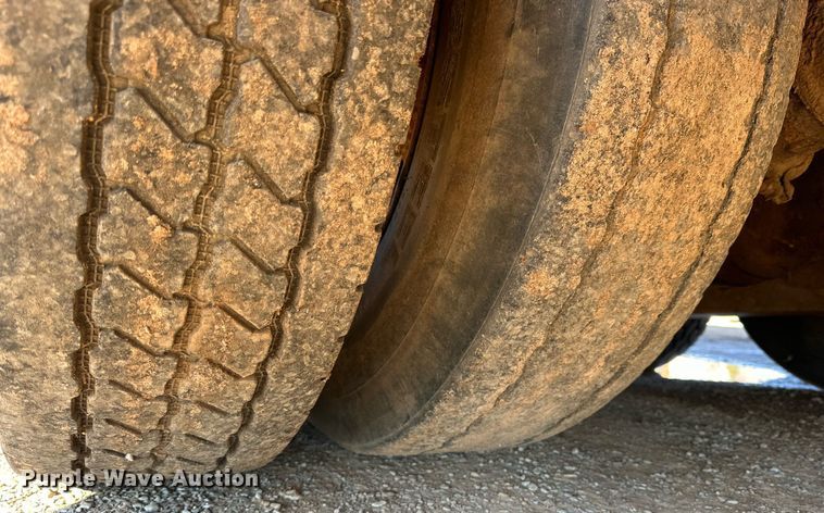 image for item IB9283 2012 Freightliner Business Class M2 106  refuse truck