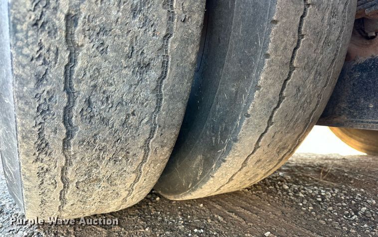 image for item IB9283 2012 Freightliner Business Class M2 106  refuse truck