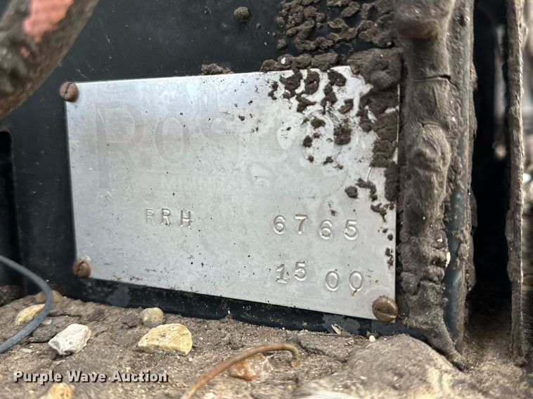 image for item IB9285 1971 Ford F750  oil distributor truck