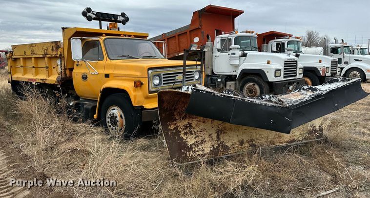 image for item IB9286 1988 Chevrolet C70  dump truck