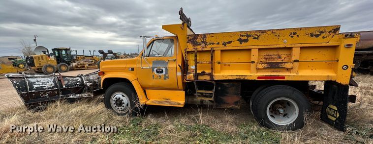 image for item IB9286 1988 Chevrolet C70  dump truck