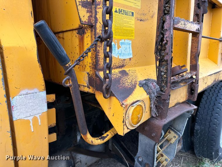 image for item IB9286 1988 Chevrolet C70  dump truck