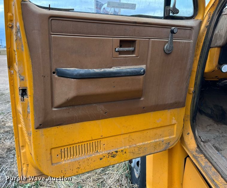 image for item IB9286 1988 Chevrolet C70  dump truck