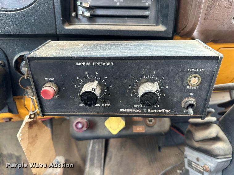 image for item IB9286 1988 Chevrolet C70  dump truck