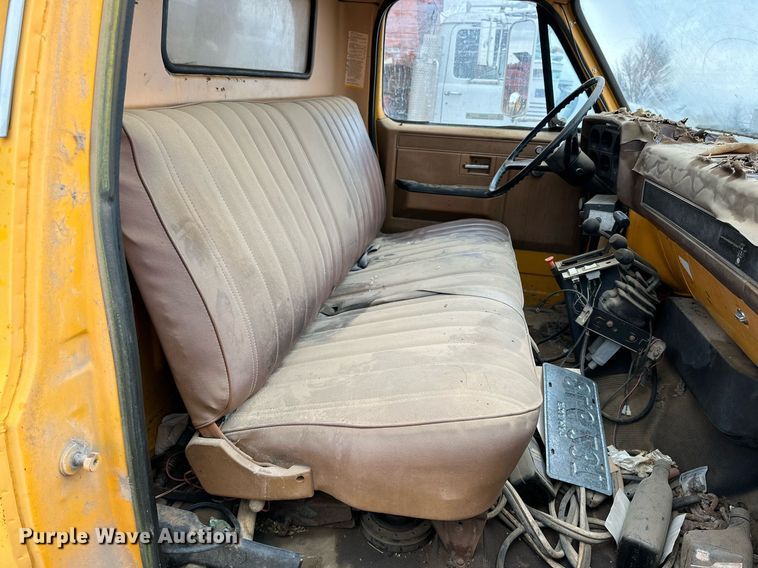 image for item IB9286 1988 Chevrolet C70  dump truck