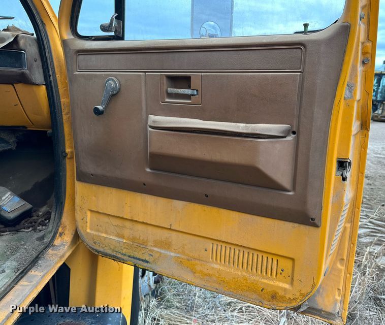 image for item IB9286 1988 Chevrolet C70  dump truck