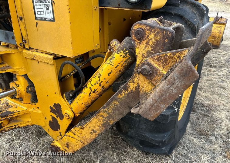 image for item IB9288 1973 John Deere 410  backhoe