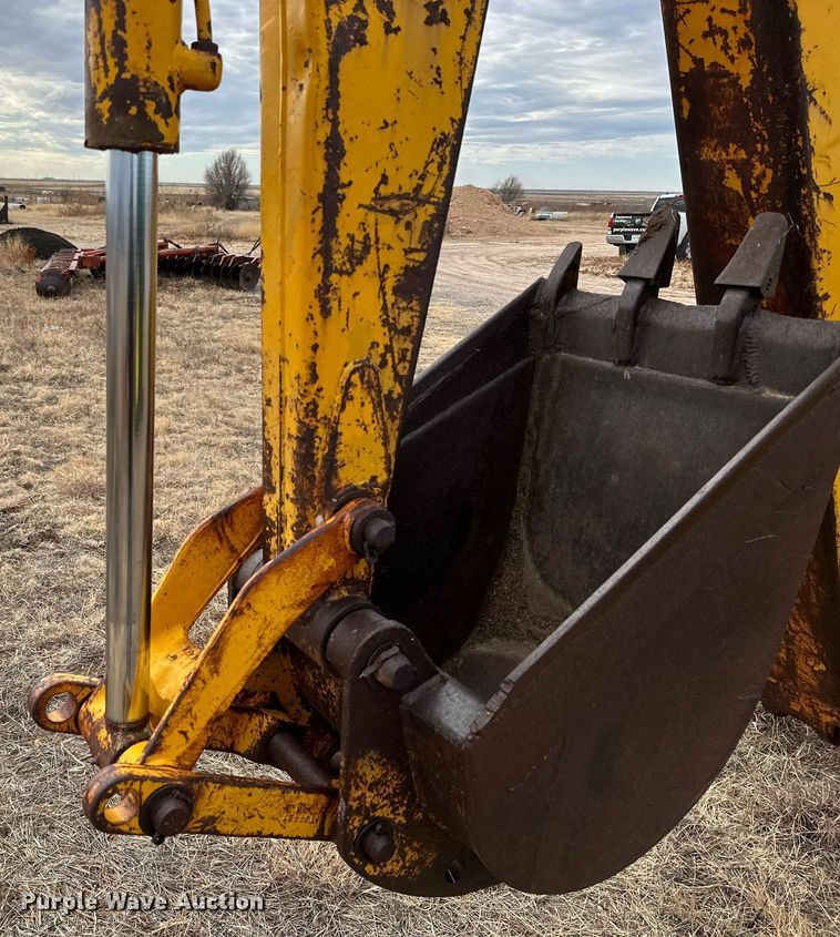 image for item IB9288 1973 John Deere 410  backhoe