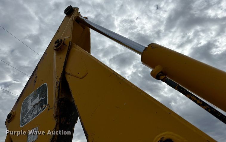 image for item IB9288 1973 John Deere 410  backhoe