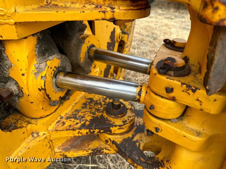 image for item IB9288 1973 John Deere 410  backhoe