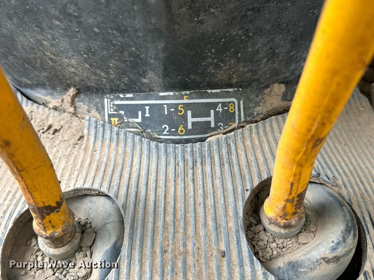 image for item IB9288 1973 John Deere 410  backhoe