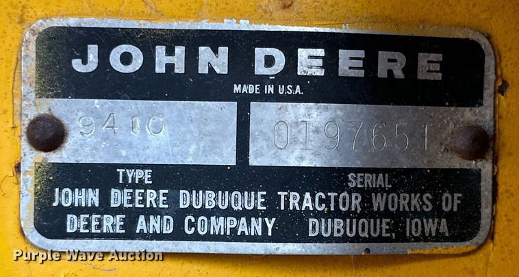 image for item IB9288 1973 John Deere 410  backhoe
