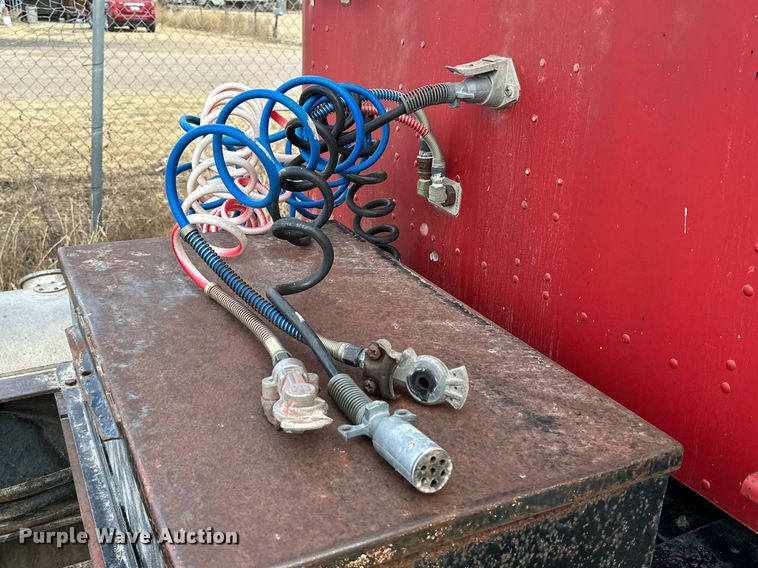 image for item IB9289 1983 International TranStar F4370  semi truck