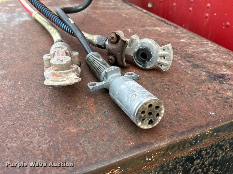 image for item IB9289 1983 International TranStar F4370  semi truck