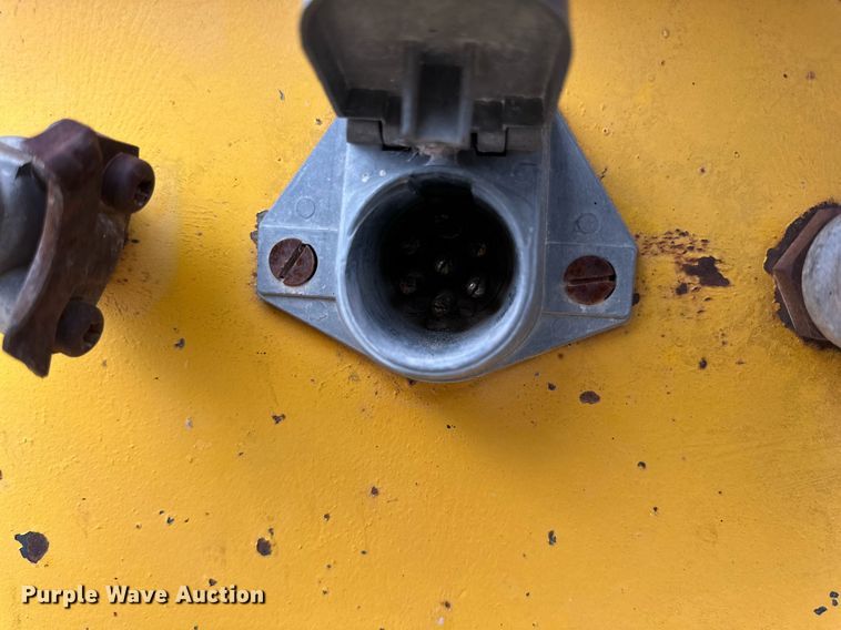 image for item IB9290 1985 Belshe  equipment trailer