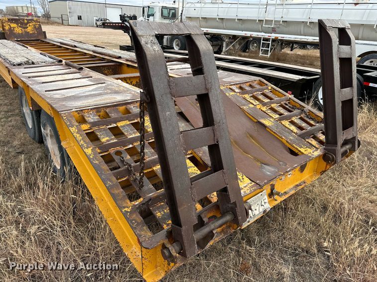 image for item IB9290 1985 Belshe  equipment trailer