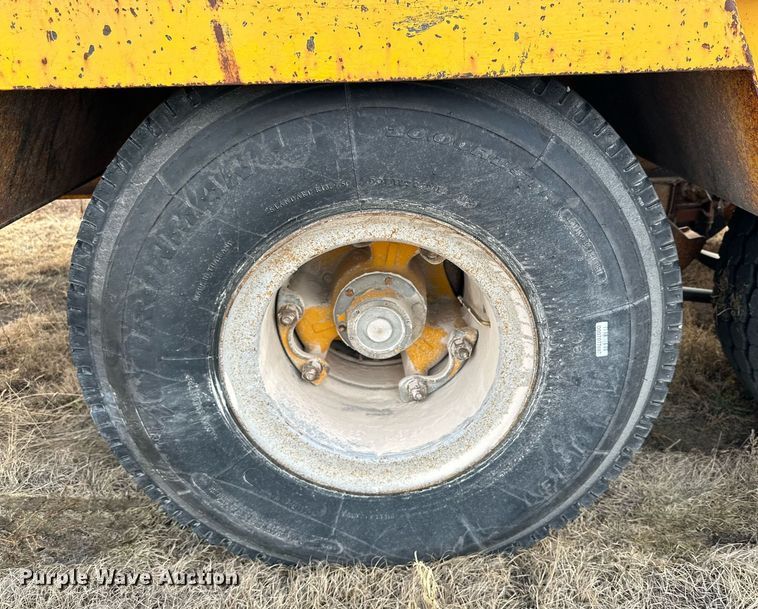 image for item IB9290 1985 Belshe  equipment trailer