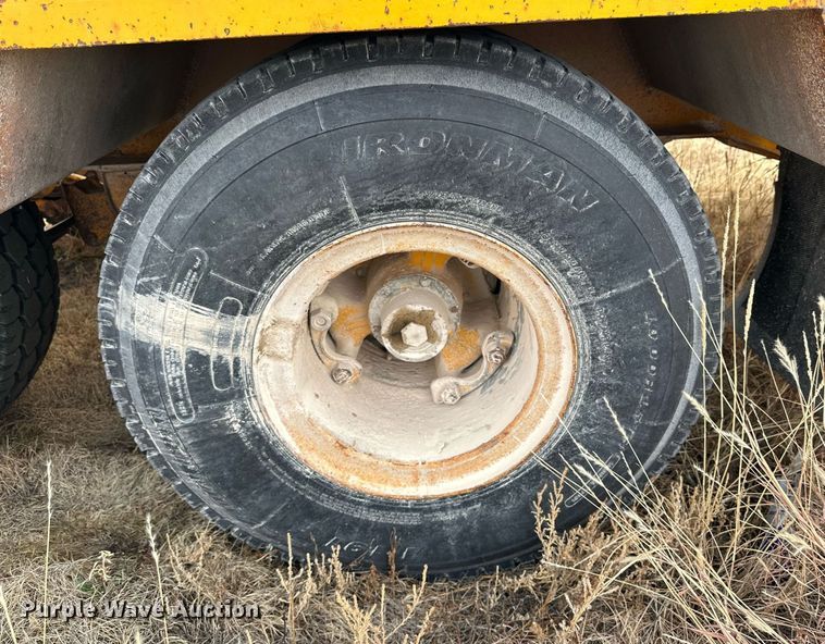 image for item IB9290 1985 Belshe  equipment trailer