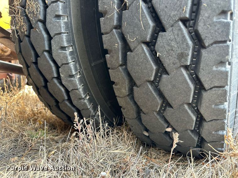 image for item IB9290 1985 Belshe  equipment trailer