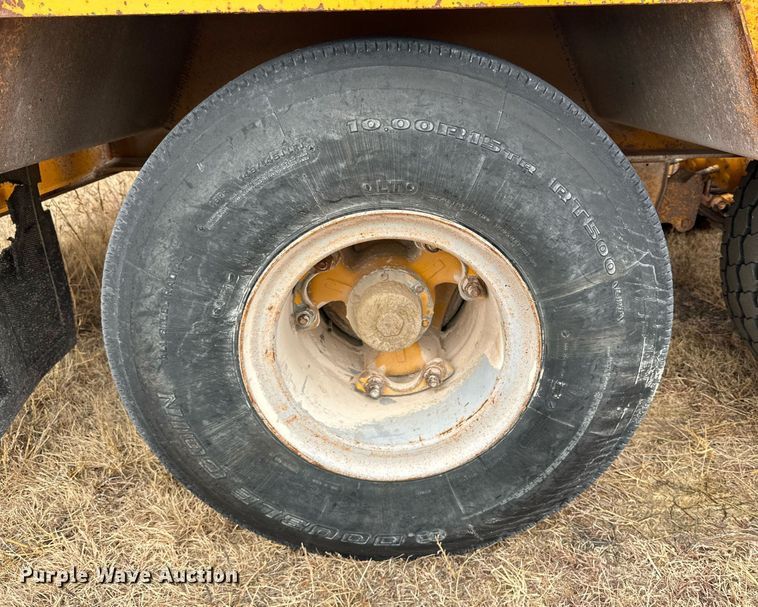 image for item IB9290 1985 Belshe  equipment trailer