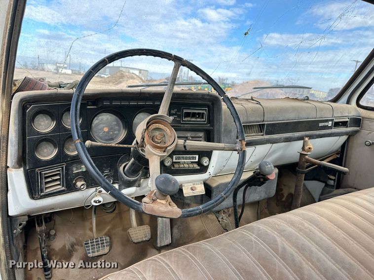 image for item IB9291 1986 GMC C6000  dump flatbed truck