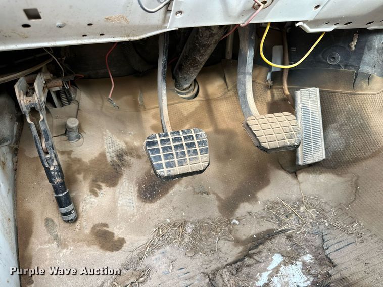 image for item IB9291 1986 GMC C6000  dump flatbed truck