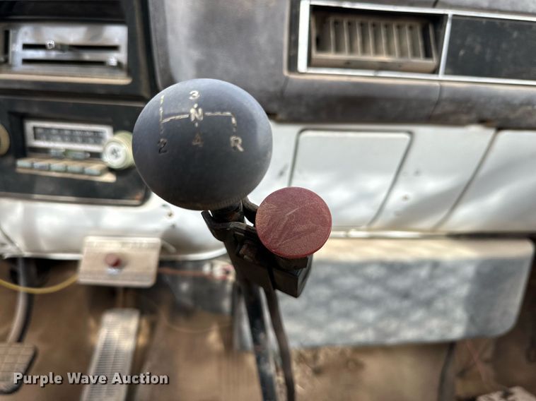 image for item IB9291 1986 GMC C6000  dump flatbed truck