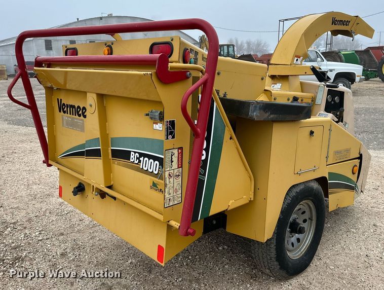 image for item IB9309 2008 Vermeer BC1000XL  wood chipper