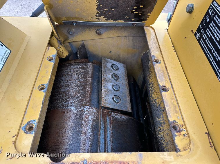 image for item IB9309 2008 Vermeer BC1000XL  wood chipper