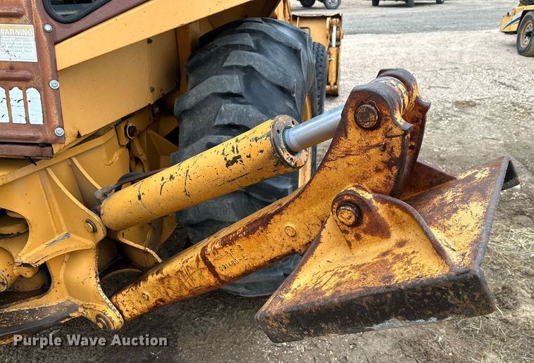 image for item IB9310 Case 580 Super E  backhoe