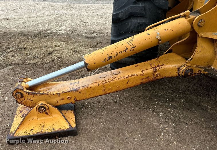 image for item IB9310 Case 580 Super E  backhoe