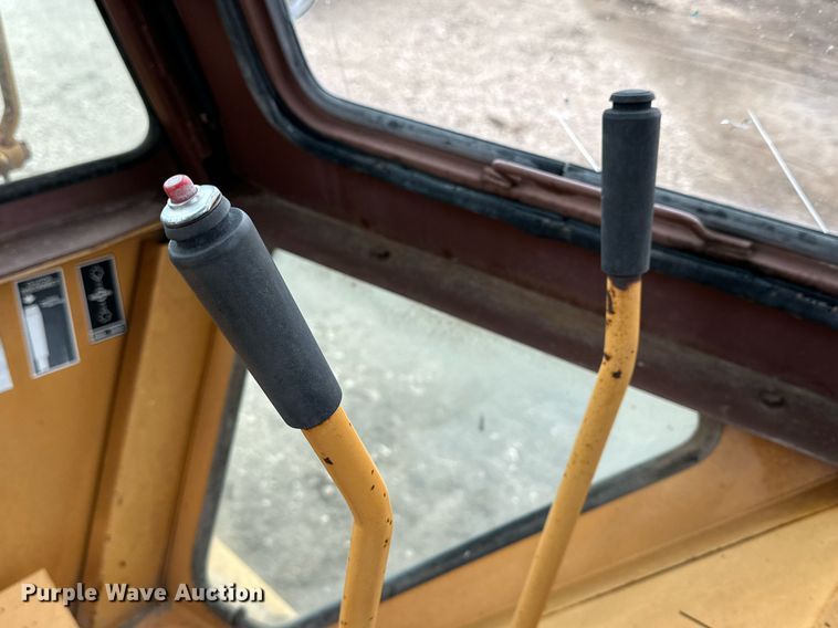 image for item IB9310 Case 580 Super E  backhoe