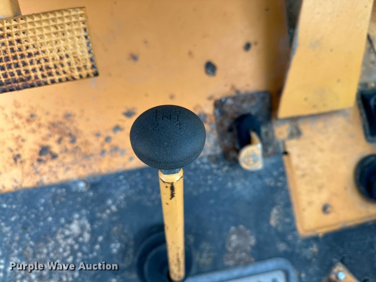 image for item IB9310 Case 580 Super E  backhoe