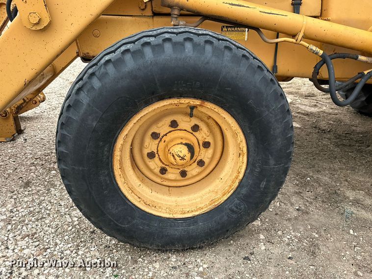 image for item IB9310 Case 580 Super E  backhoe