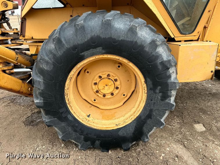 image for item IB9310 Case 580 Super E  backhoe