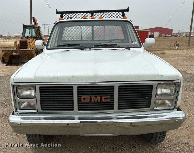 image for item IB9311 1985 GMC Sierra 3500  flatbed pickup truck