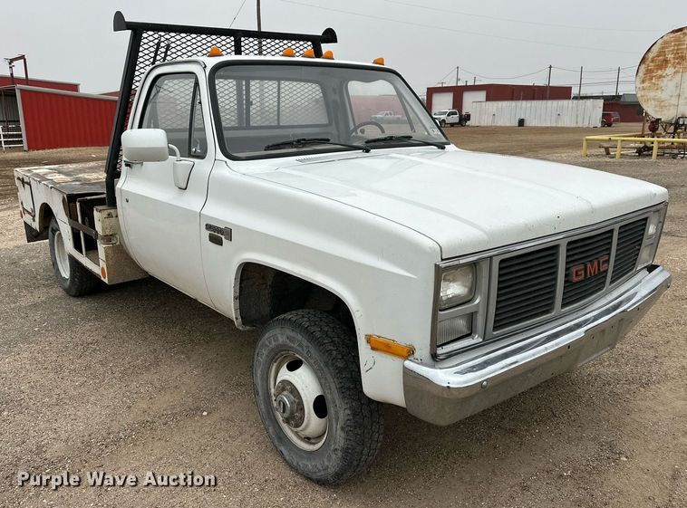 image for item IB9311 1985 GMC Sierra 3500  flatbed pickup truck
