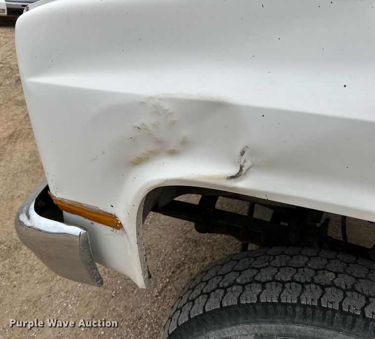 image for item IB9311 1985 GMC Sierra 3500  flatbed pickup truck