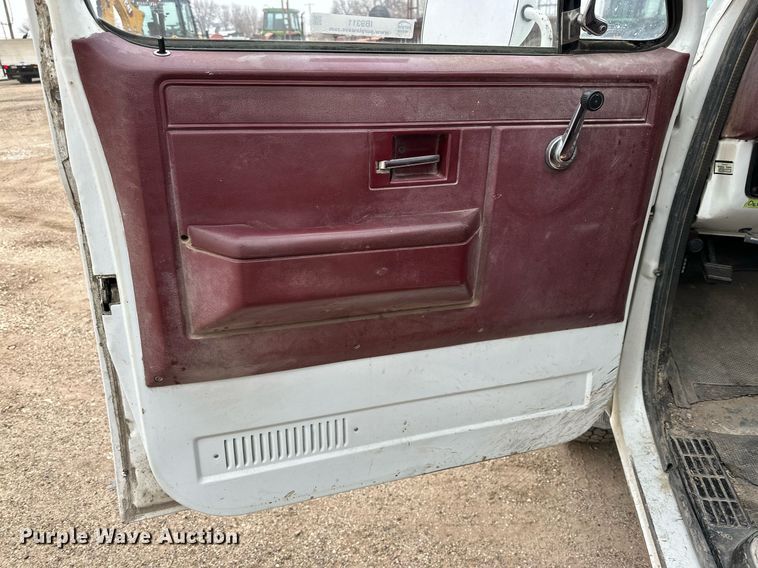 image for item IB9311 1985 GMC Sierra 3500  flatbed pickup truck