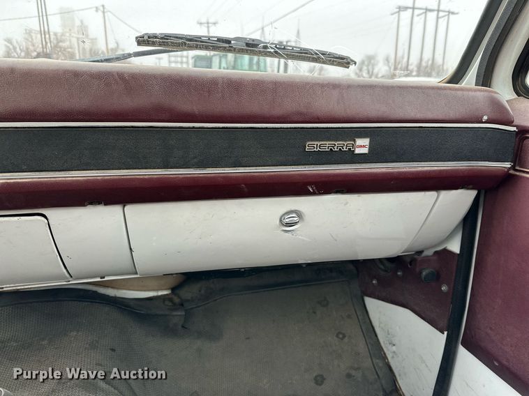 image for item IB9311 1985 GMC Sierra 3500  flatbed pickup truck